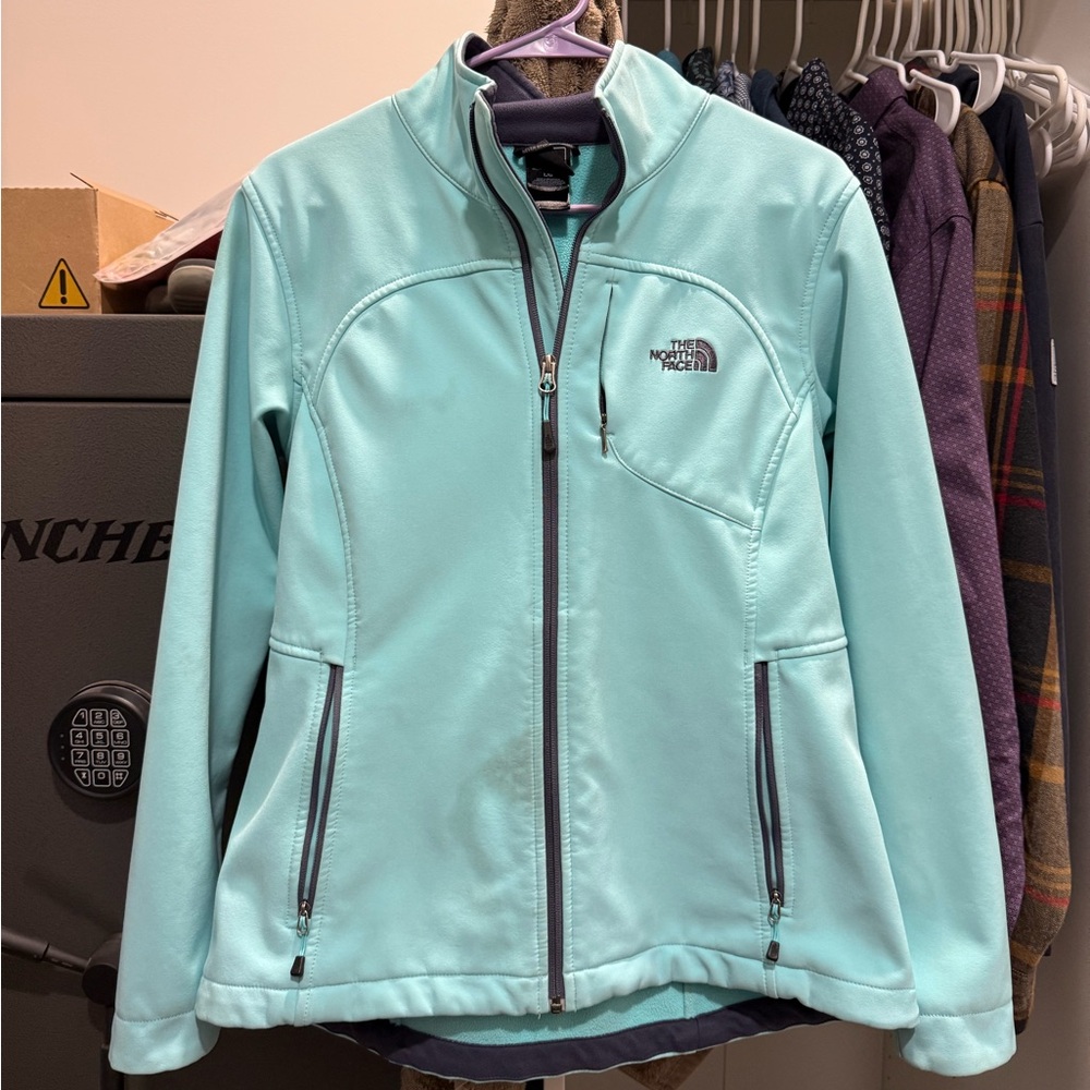 North Face Women’s Apex Large Zip Jacket Blue